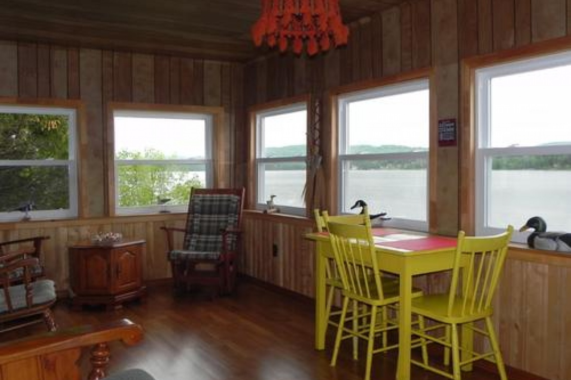 Lac Baker, N.B. E7A 1N1, 3 Chambre Chambre, ,1 Salle de bainsSalles de bain,Chalet,À vendre,NB052478