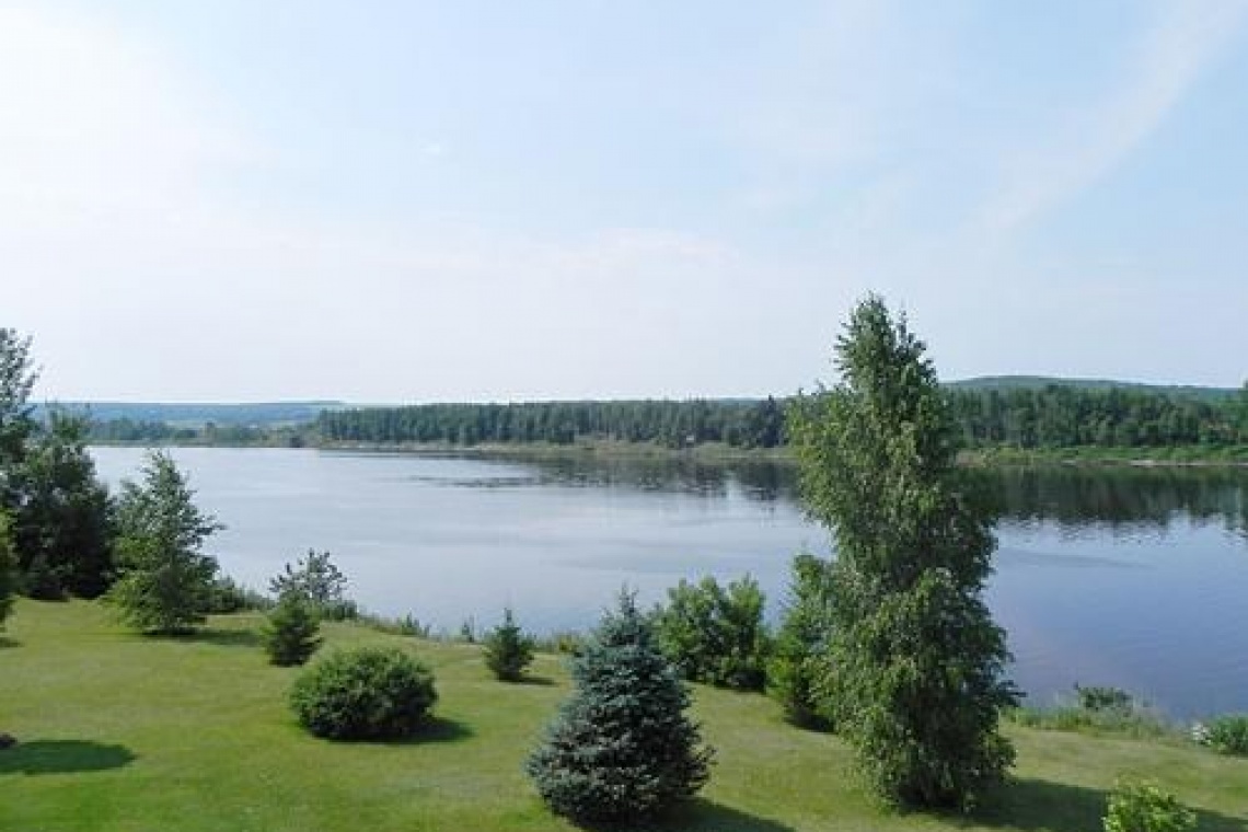 Ste-Anne-de-Madawaska, N.B. E7E 1T4, 4 Bedrooms Bedrooms, ,2 BathroomsBathrooms,Residential,For sale