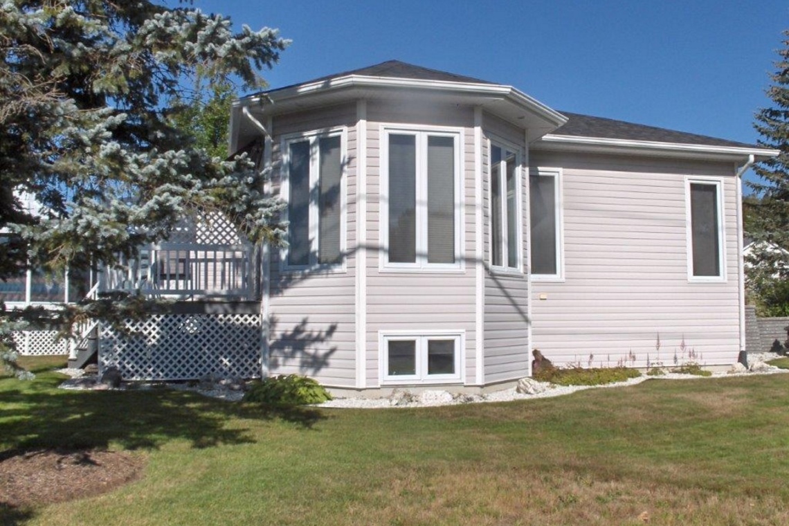 Edmundston, (N.-B.) E7B 4C8, 4 Chambre Chambre, ,2 Salles de bainSalles de bain,Résidentiel,À vendre,NB056230