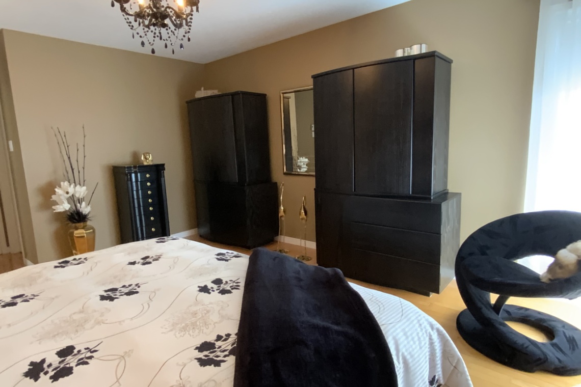 Edmundston, (N.-B.) E7B 4C8, 4 Chambre Chambre, ,2 Salles de bainSalles de bain,Résidentiel,À vendre,NB056230